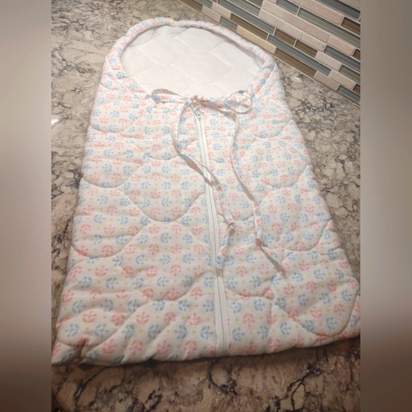 Vintage Quilted Baby Snuggle - Picture 1 of 3